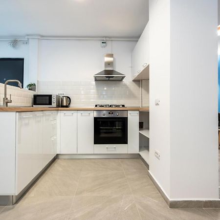 Blue Design Apartament In Magheru بوخارست المظهر الخارجي الصورة